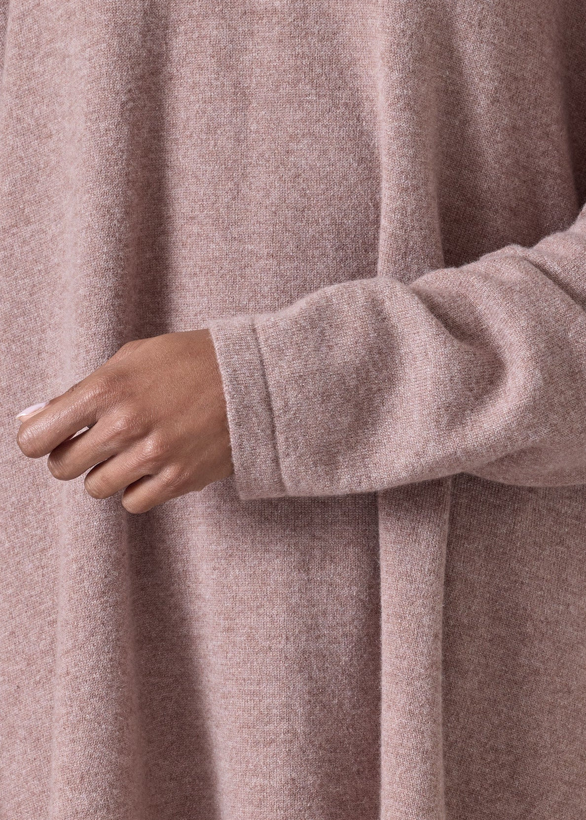 cashmere angle-to-front round neck - long (smokyquartz)