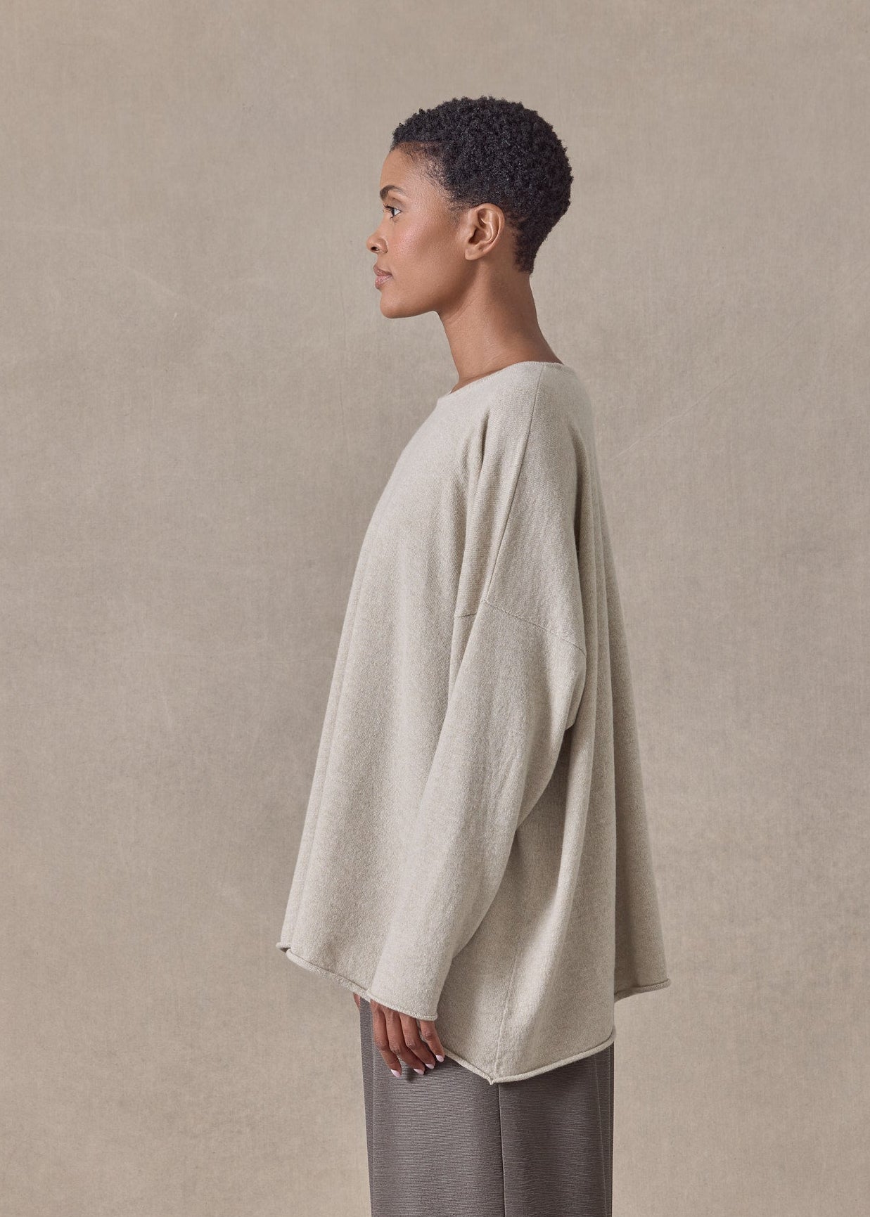 cashmere a-line bateau neck sweater - mid plus (gypsum)