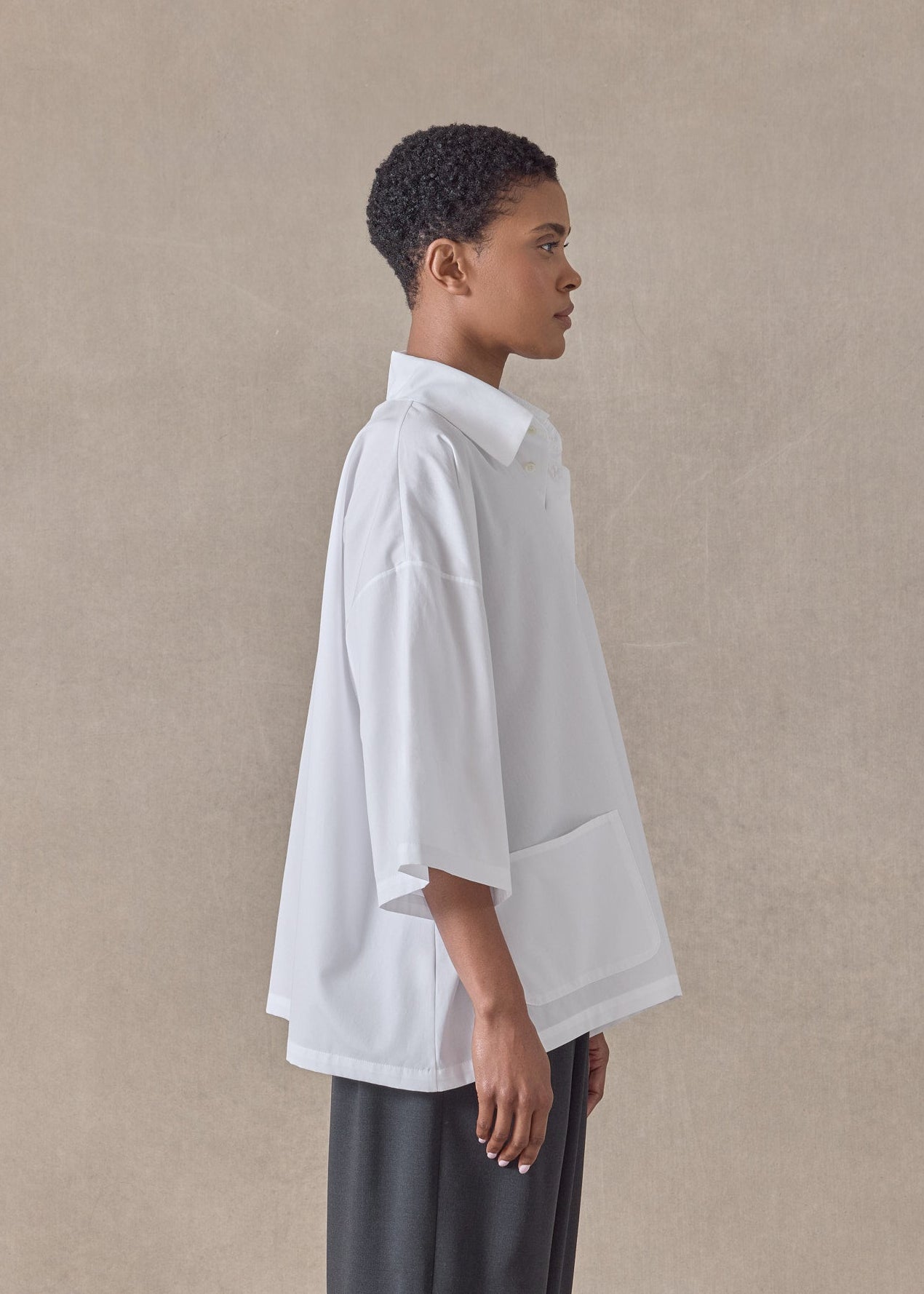 cotton poplin a-line short sleeve shirt with collar - mid (white)