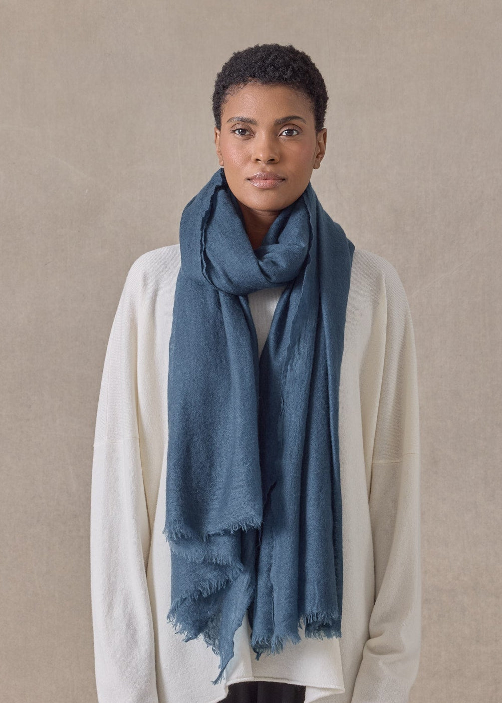 handwoven cashmere large scarf (127cm x 220cm) (tealdark)