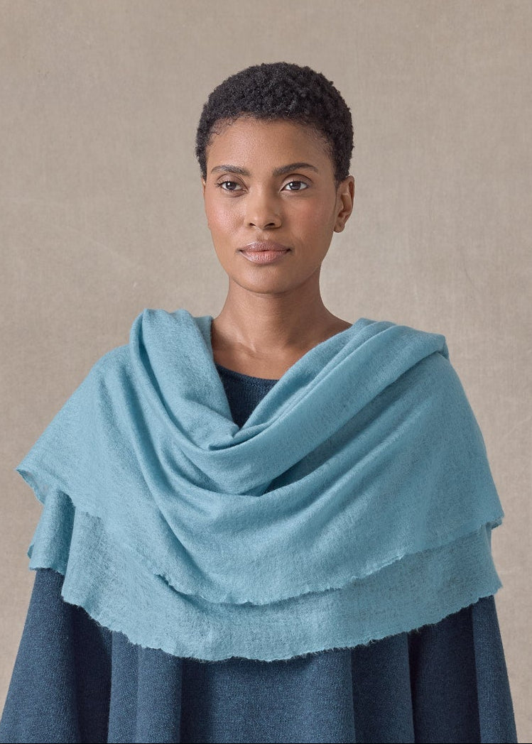 handwoven cashmere large scarf (127cm x 220cm) (turquoise)