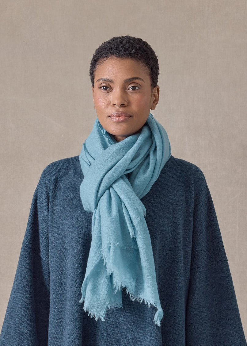 handwoven cashmere large scarf (127cm x 220cm) (turquoise)