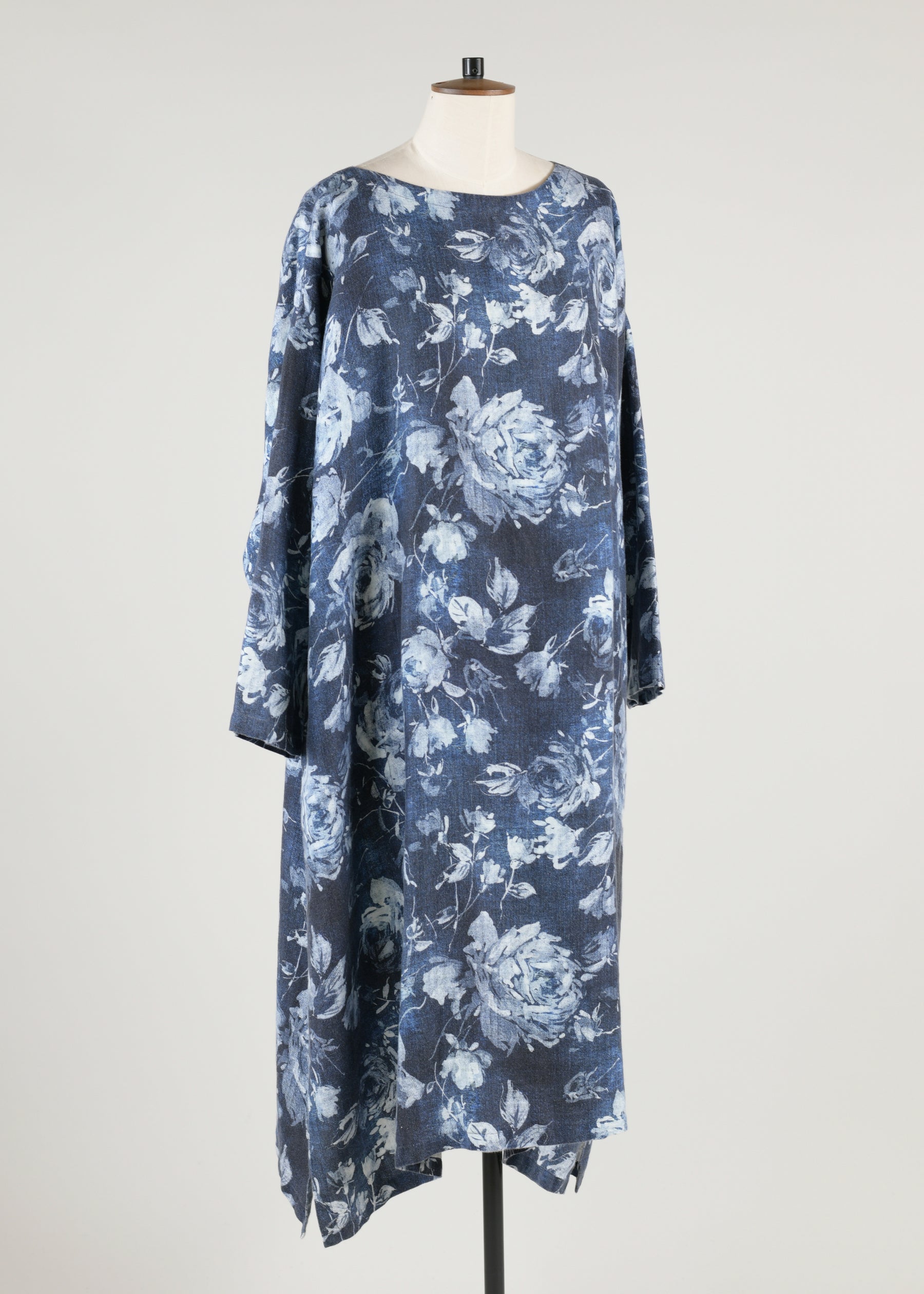 wide a-line scoop neck dress