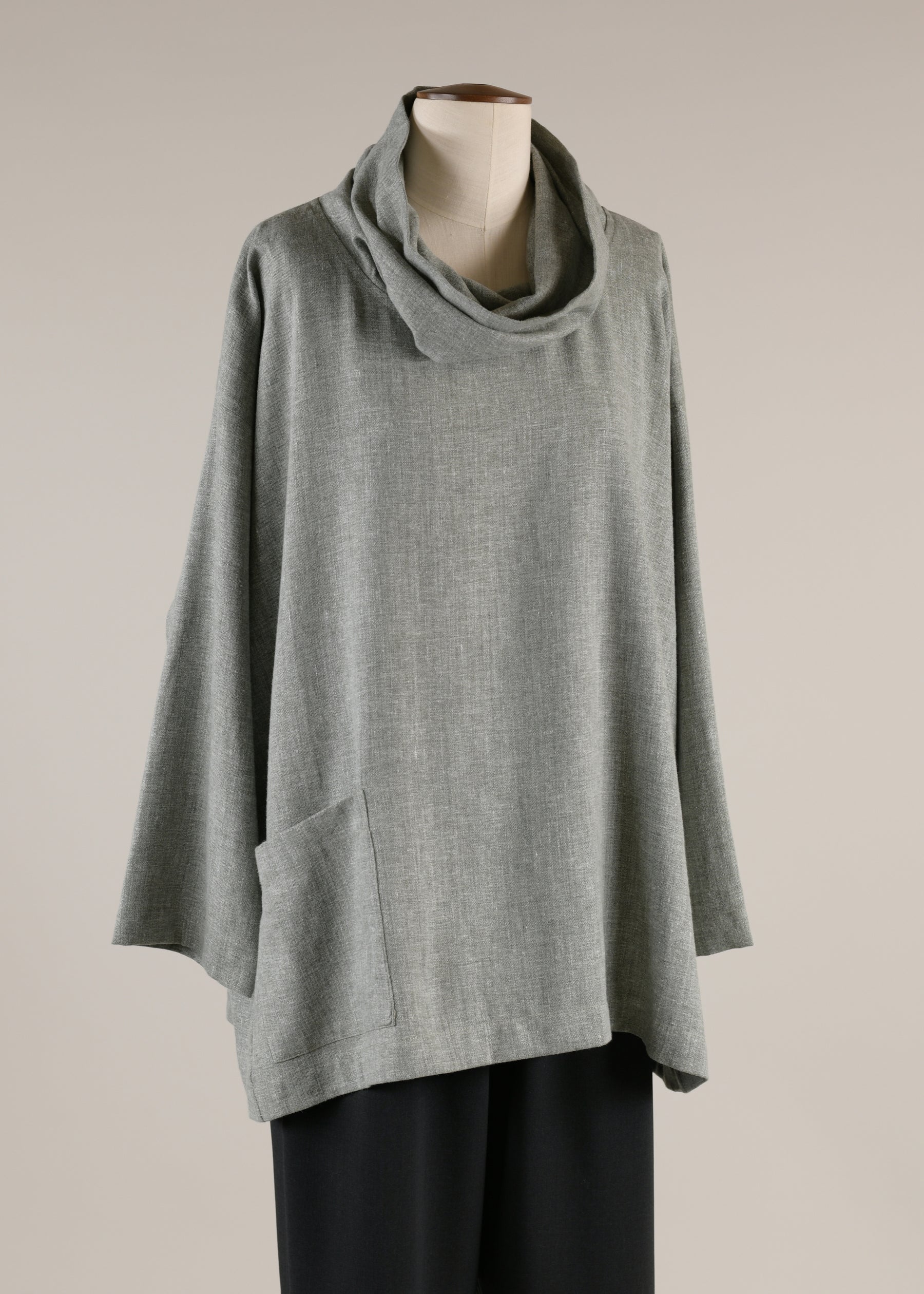 angle-to-front side seam monks top - long