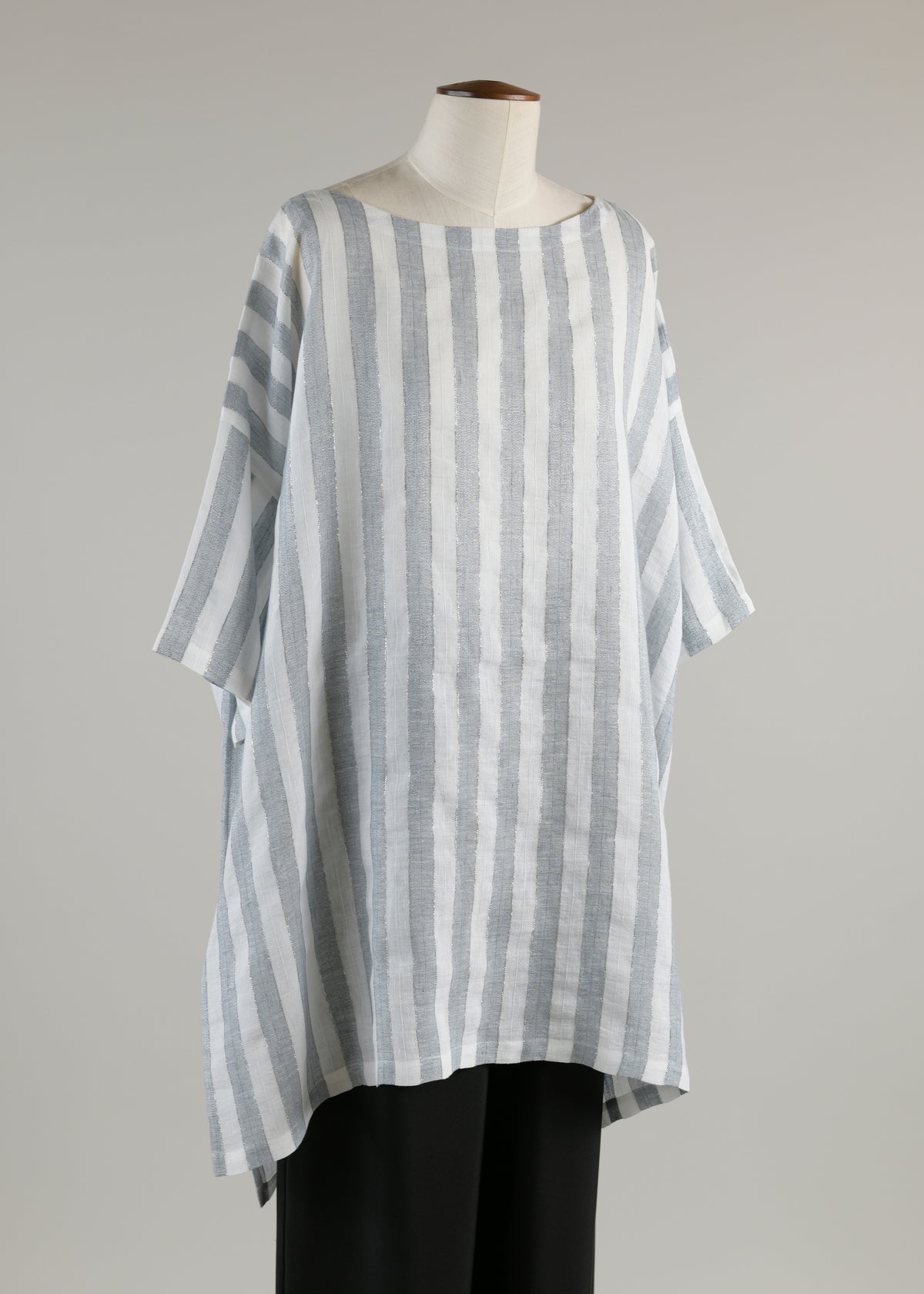 longer back scoop neck t-shirt - long plus with slits