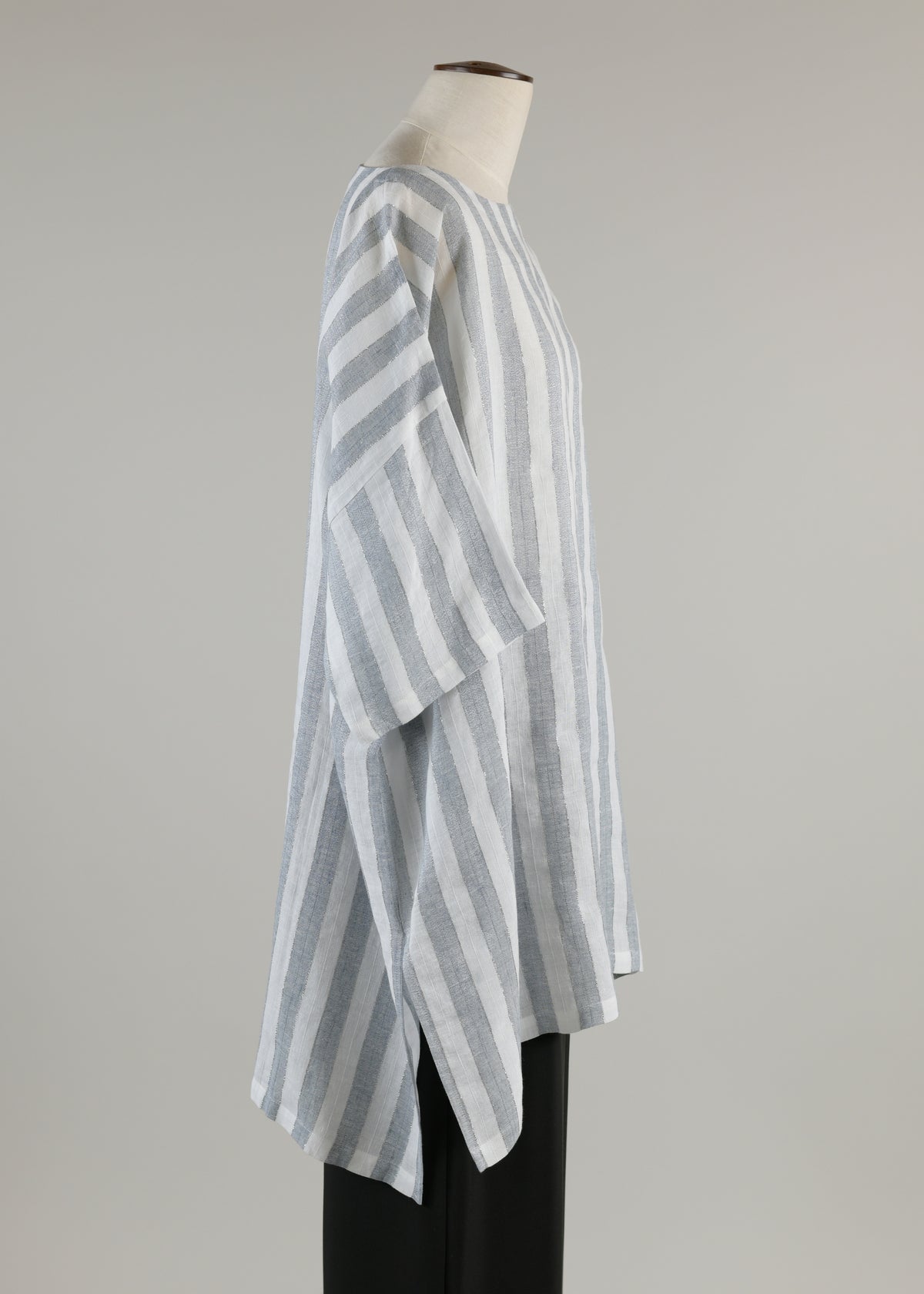 longer back scoop neck t-shirt - long plus with slits