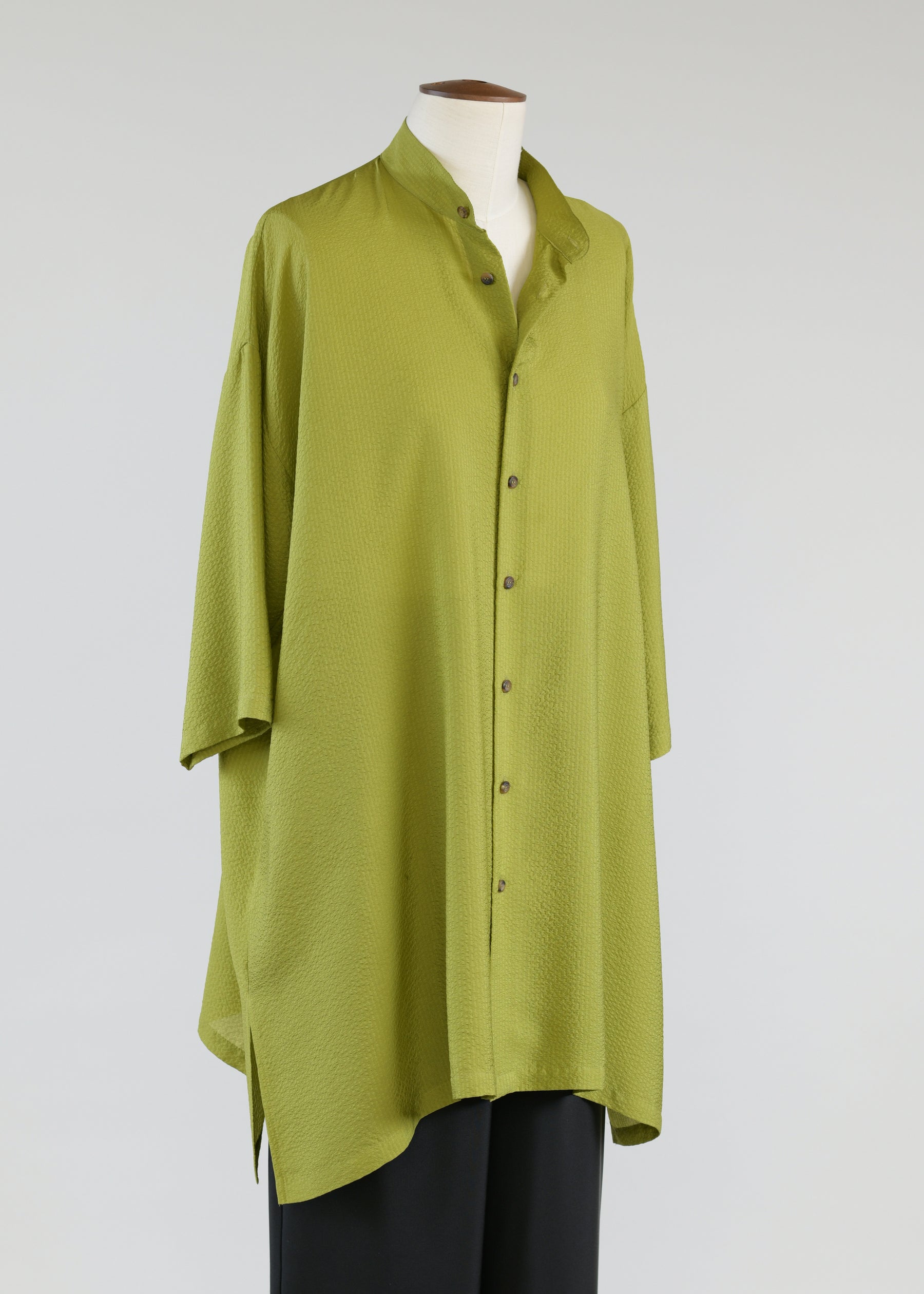 wide a-line collarless shirt-v lg w/slits 3/4 slv