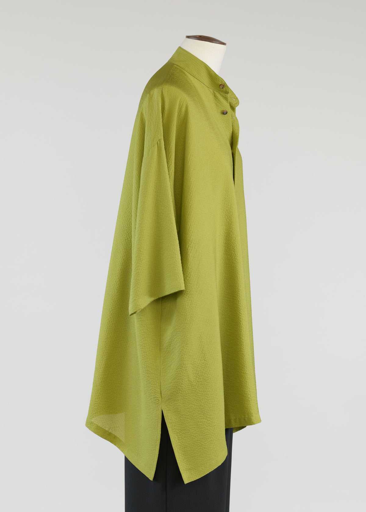 wide a-line collarless shirt-v lg w/slits 3/4 slv