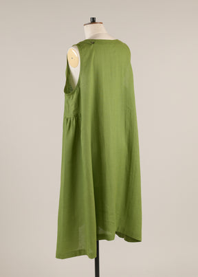 linen 3/4 length side pleated sleeveless dress