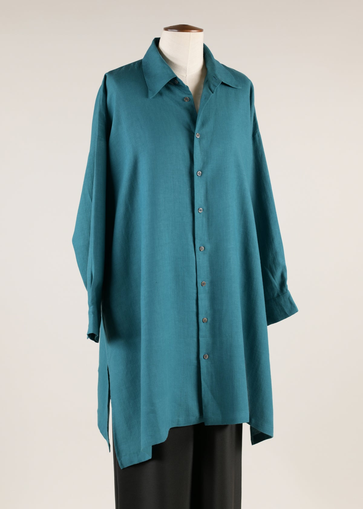 wide a-line shirt with collar - very long with slits