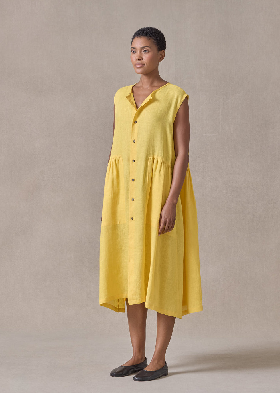 handkerchief linen sleeveless bounded neck shirt dress with full pleat panels (sunshine)