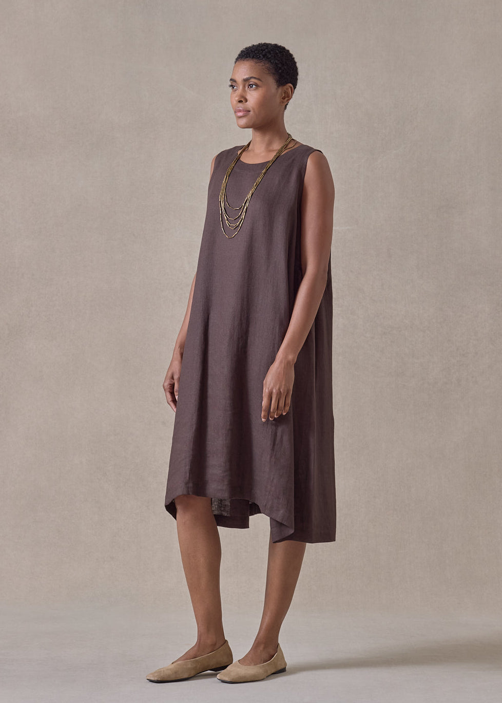 handkerchief linen 3/4 length side pleated sleeveless dress (bitter)