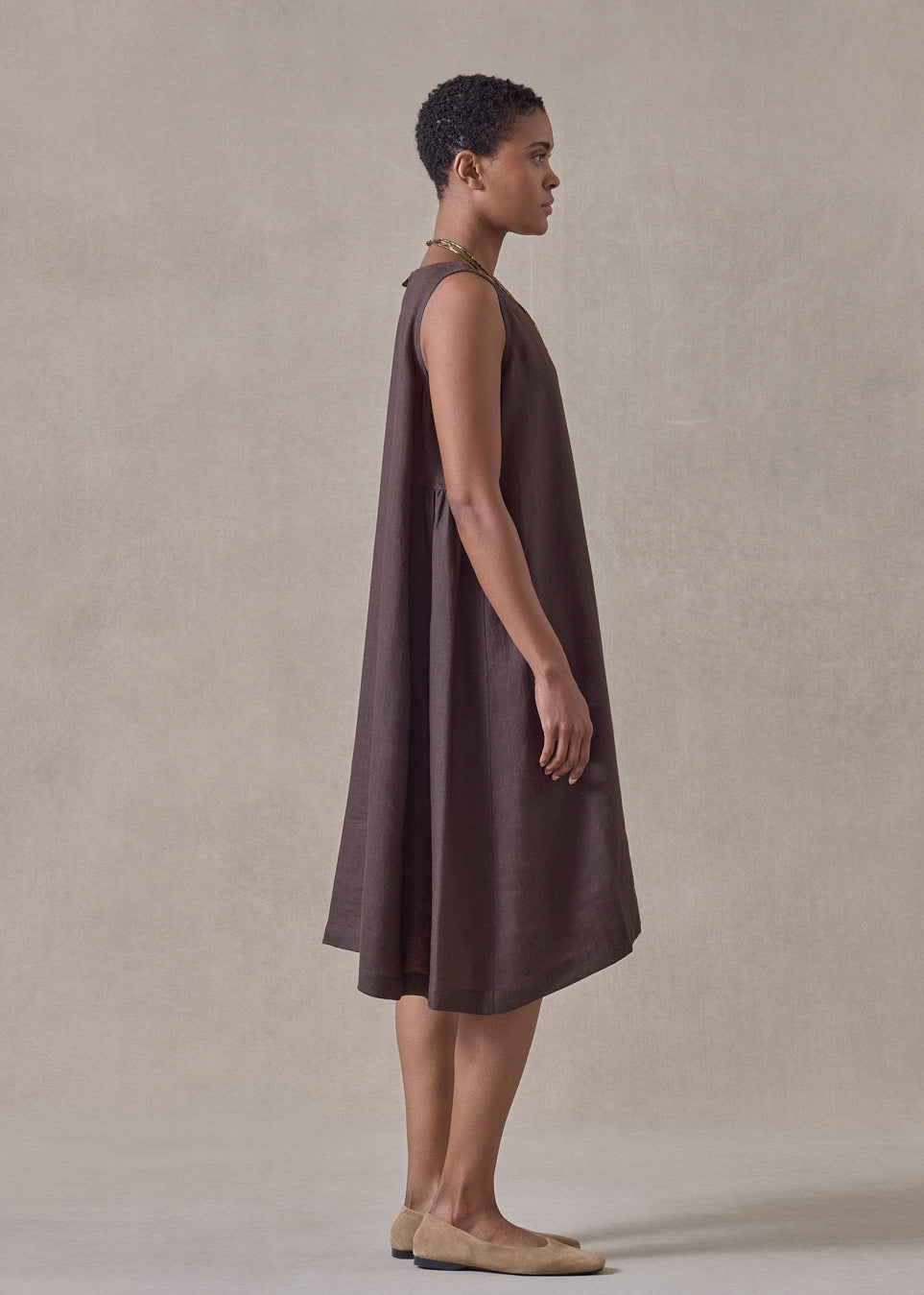 handkerchief linen 3/4 length side pleated sleeveless dress (bitter)