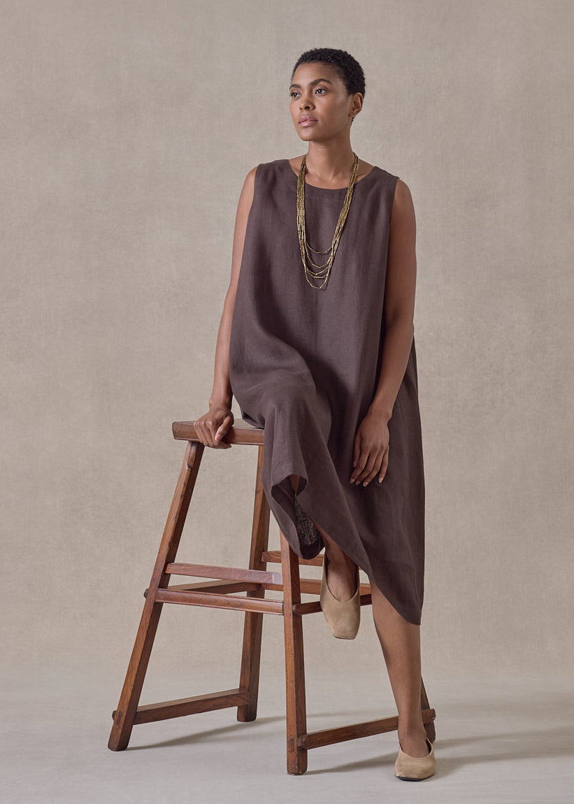 handkerchief linen 3/4 length side pleated sleeveless dress (bitter)