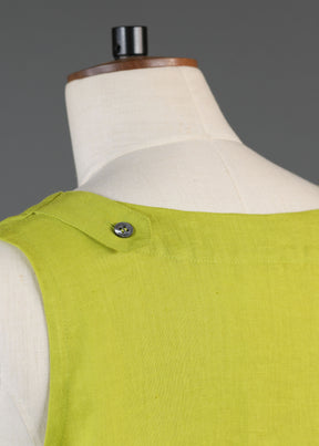 linen 3/4 length side pleated sleeveless dress in greenlemon