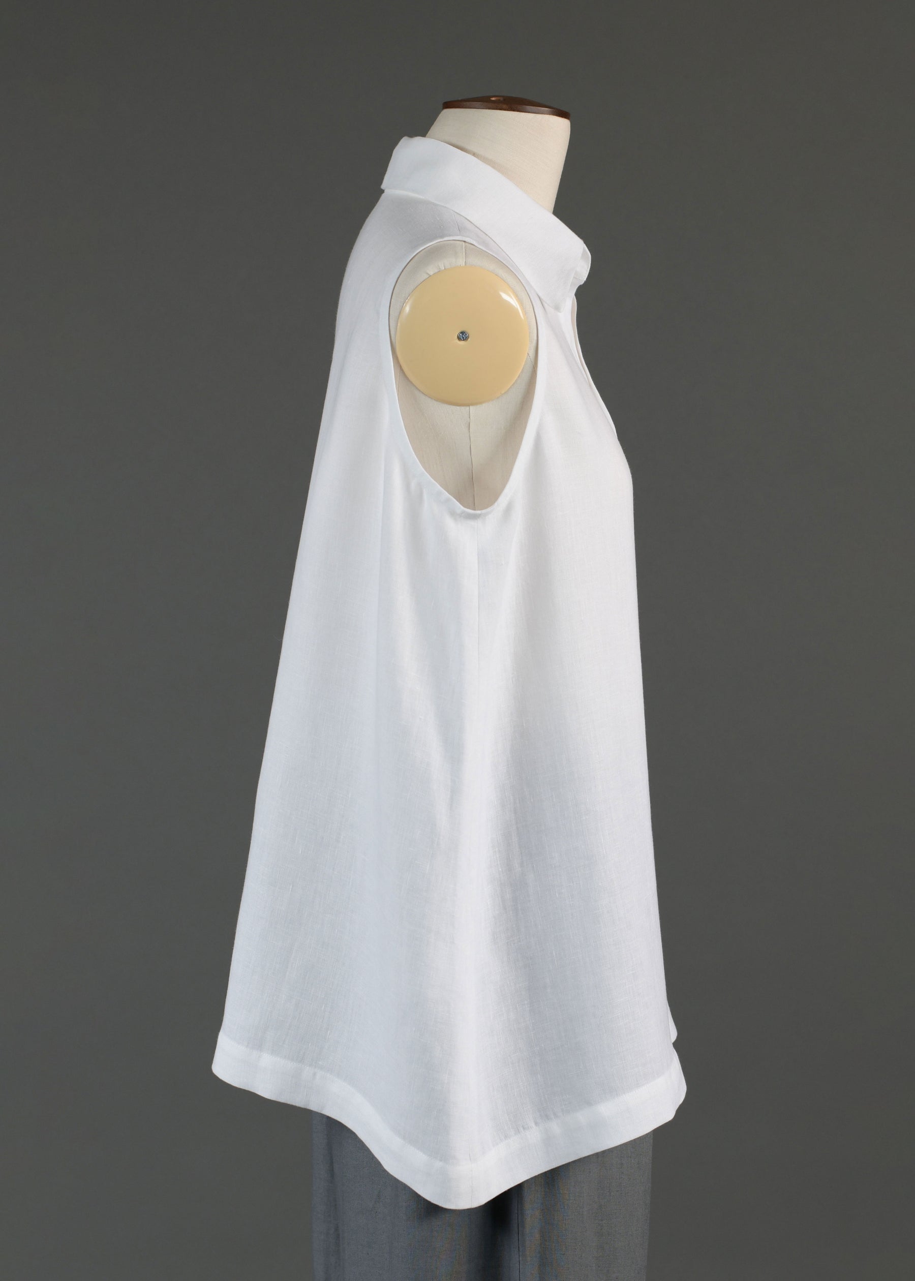 linen A-line shell with collar and front placket opening - mid plus in white