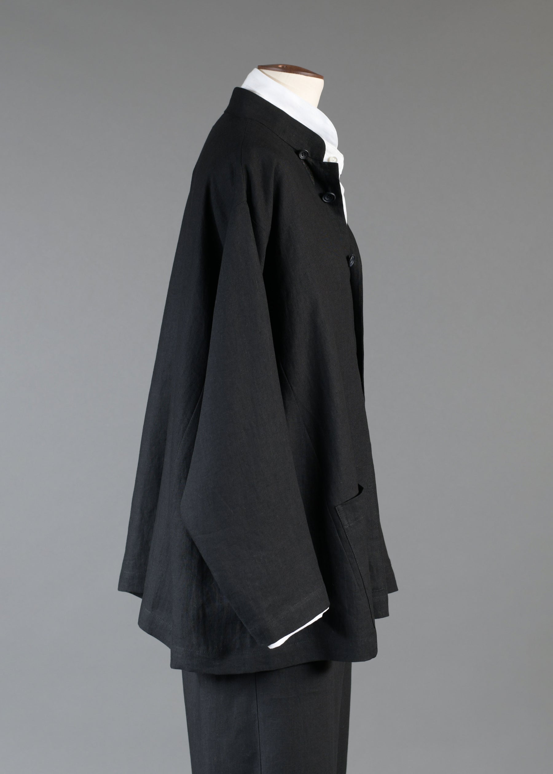 linen side panelled mandarin jacket - long in black