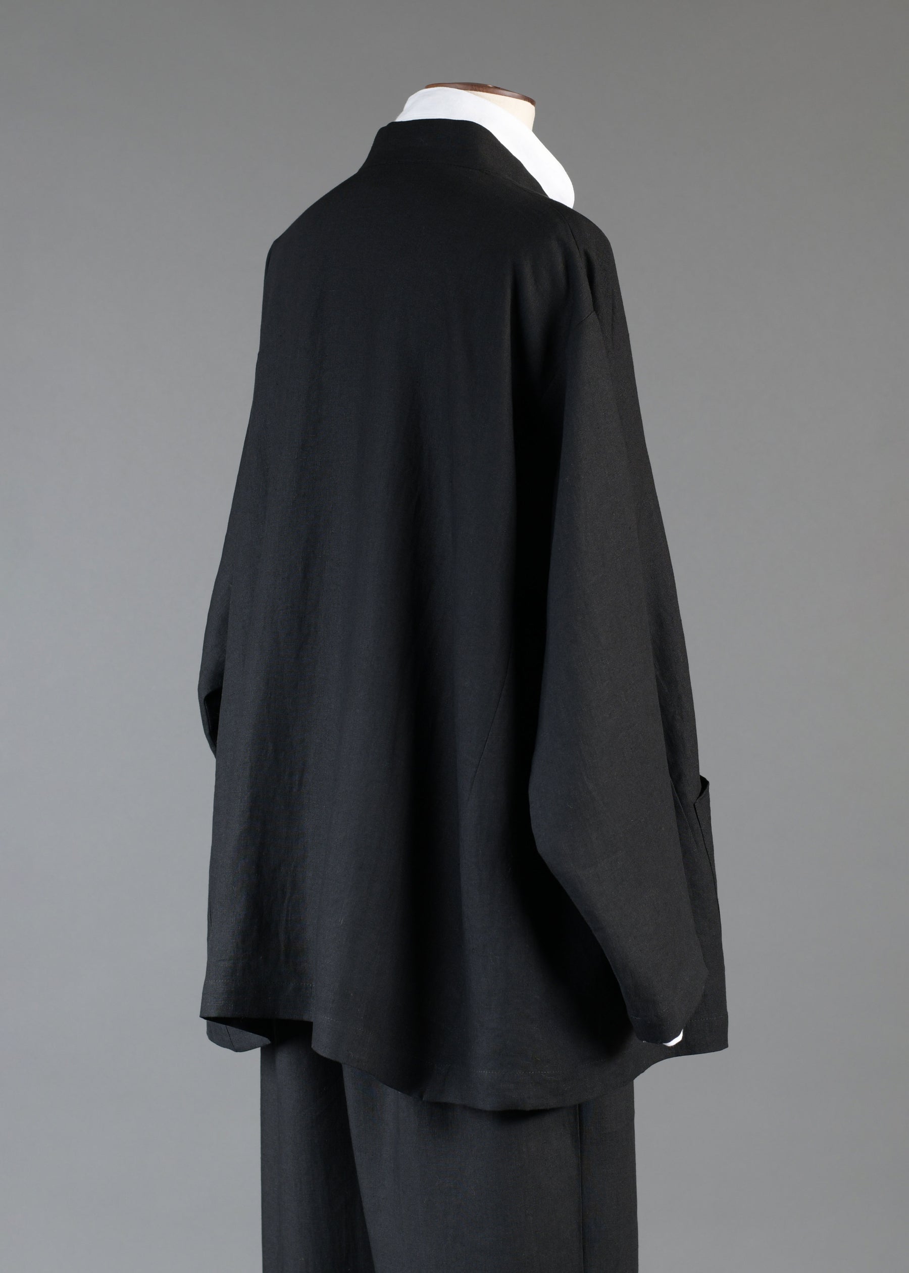 linen side panelled mandarin jacket - long in black