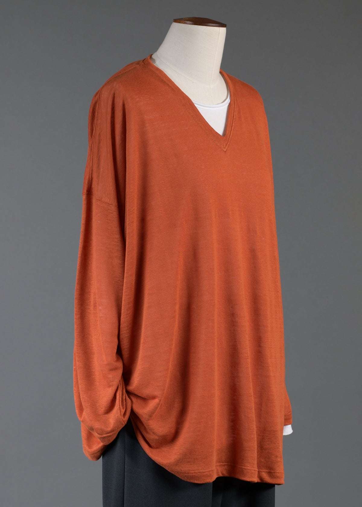 linen long sleeve v neck t-shirt - long