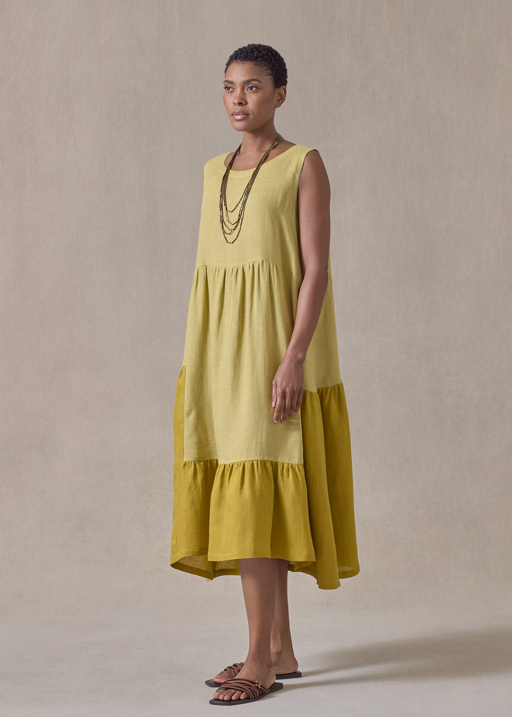 Handkerchief linen two tone tiered pleated sleeveless dress (dijon mix)