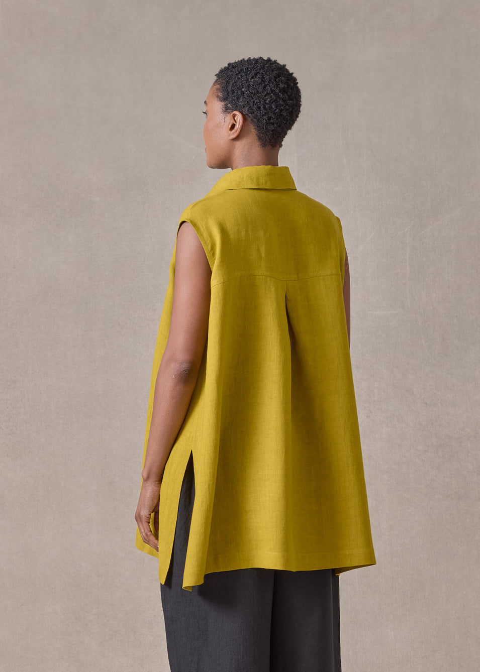 lightweight linen slim a-line sleeveless shirt with collar and side details - long (dijon)