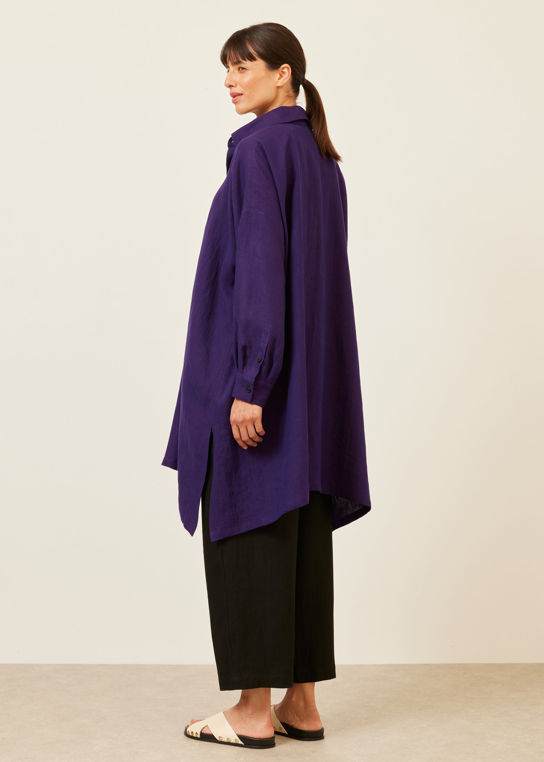 linen wide a-line shirt with collar - very long with slits