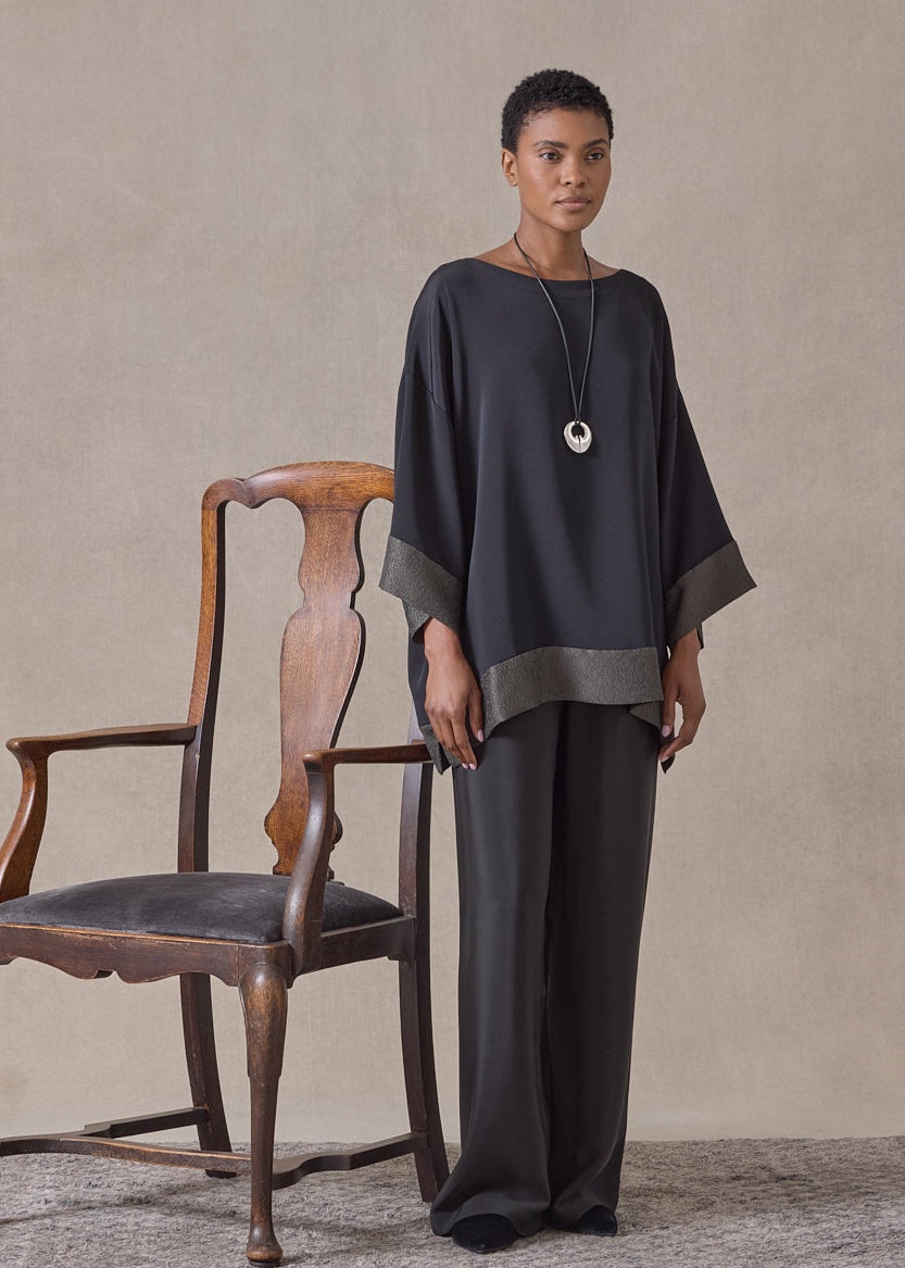 silk and lamé  3/4 sleeve scoop neck tunic - long (black with mossdark)