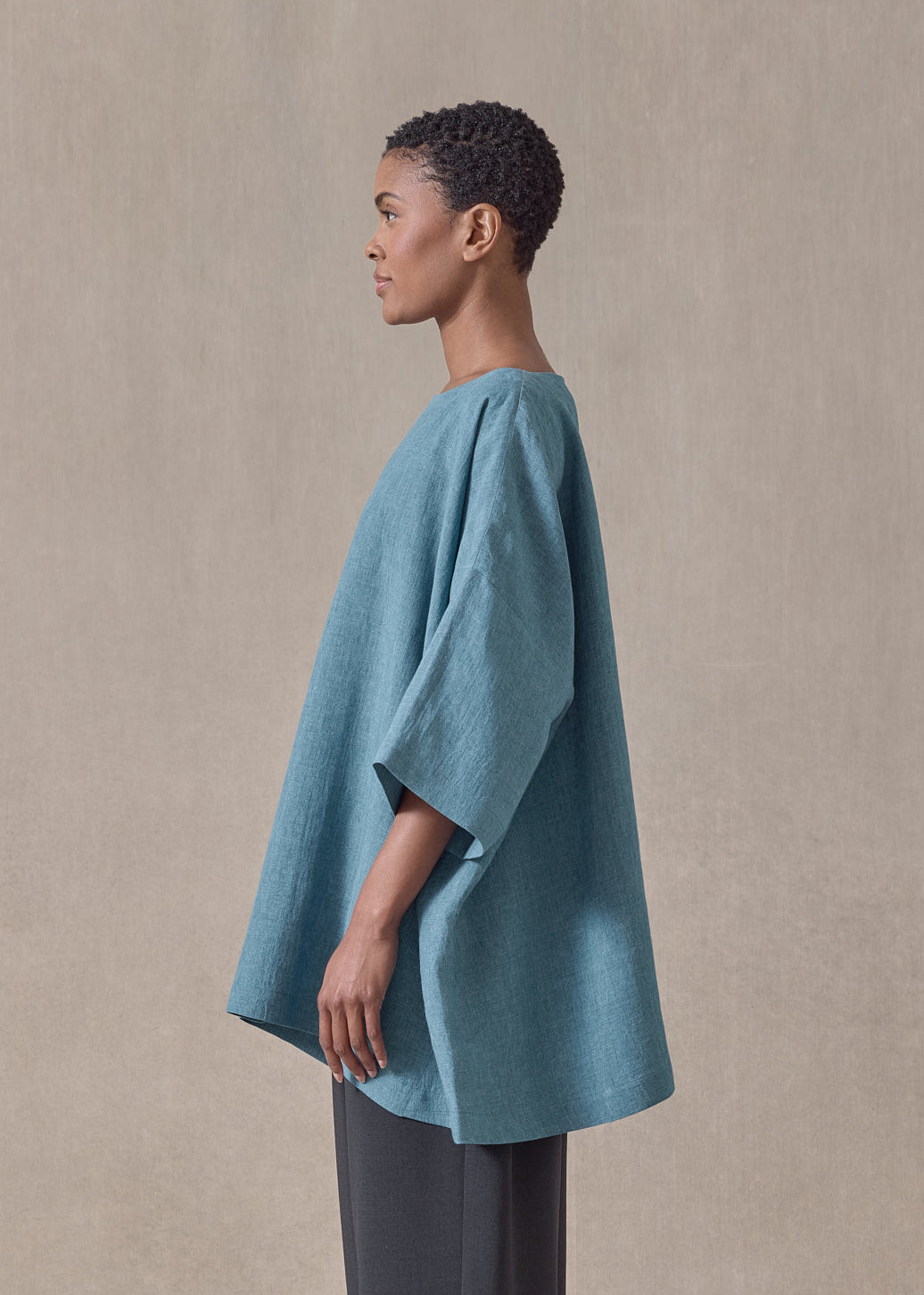 linen angle-to-front 3/4 sleeve scoop neck tunic  - long (darkturquoise)