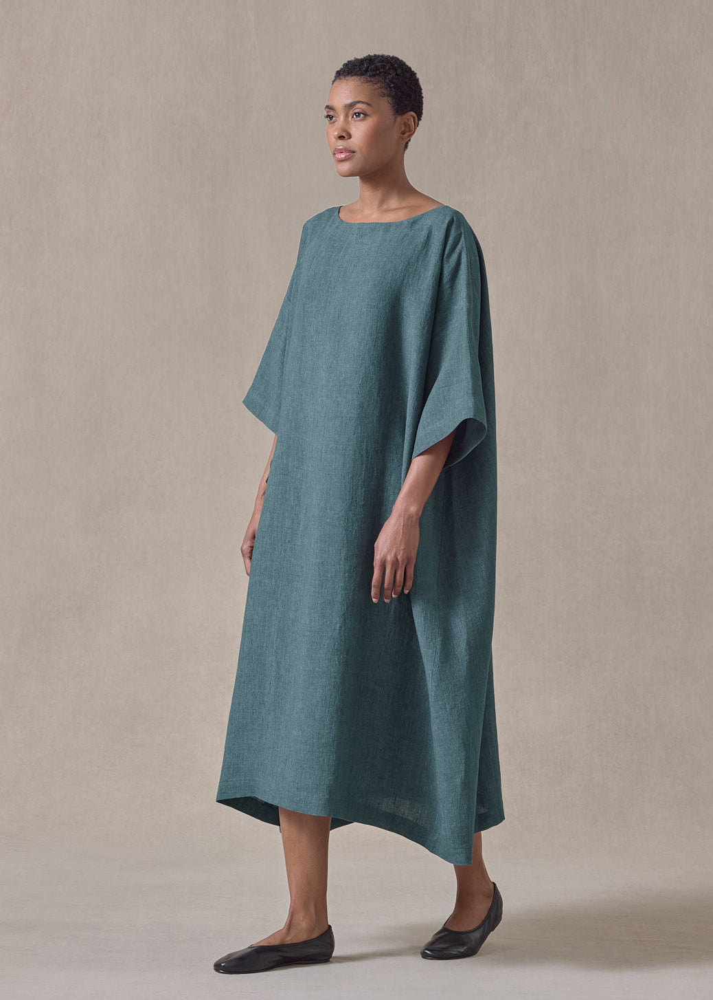 linen angle-to-front side seam scoop neck t shirt dress (tealgreen)