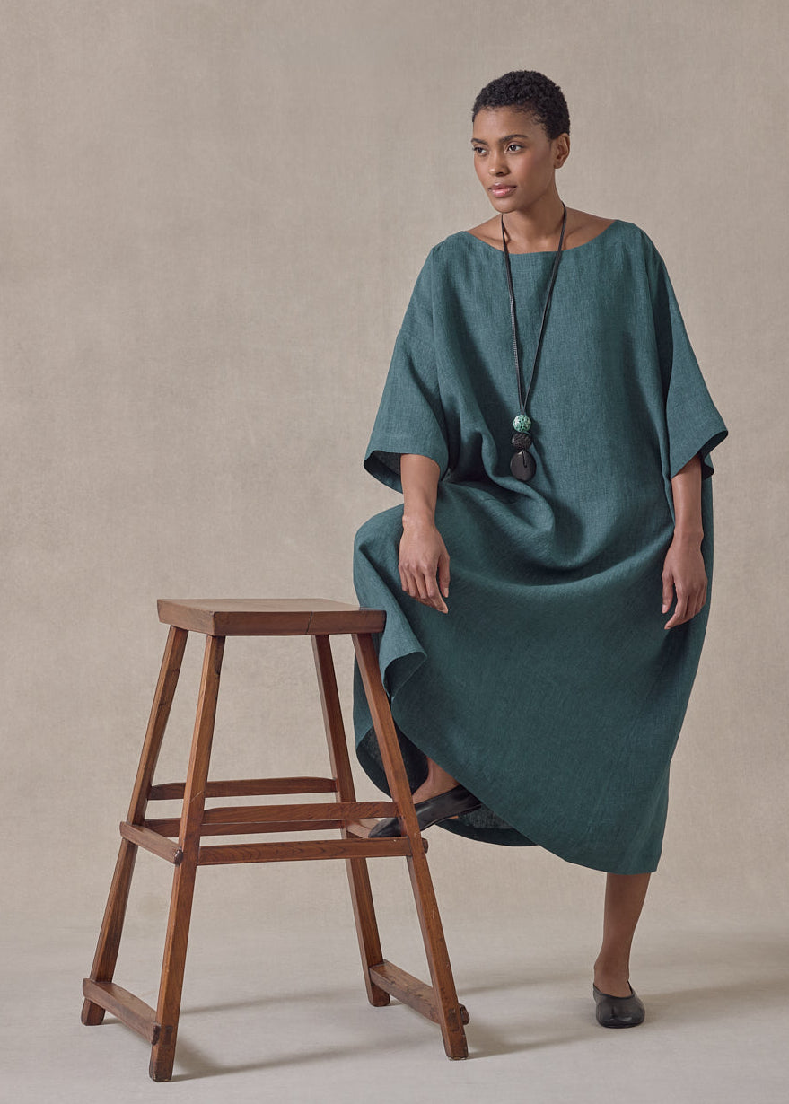 linen angle-to-front side seam scoop neck t shirt dress (tealgreen)