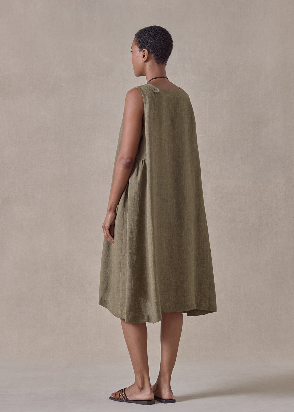 linen 3/4 length side pleated sleeveless dress