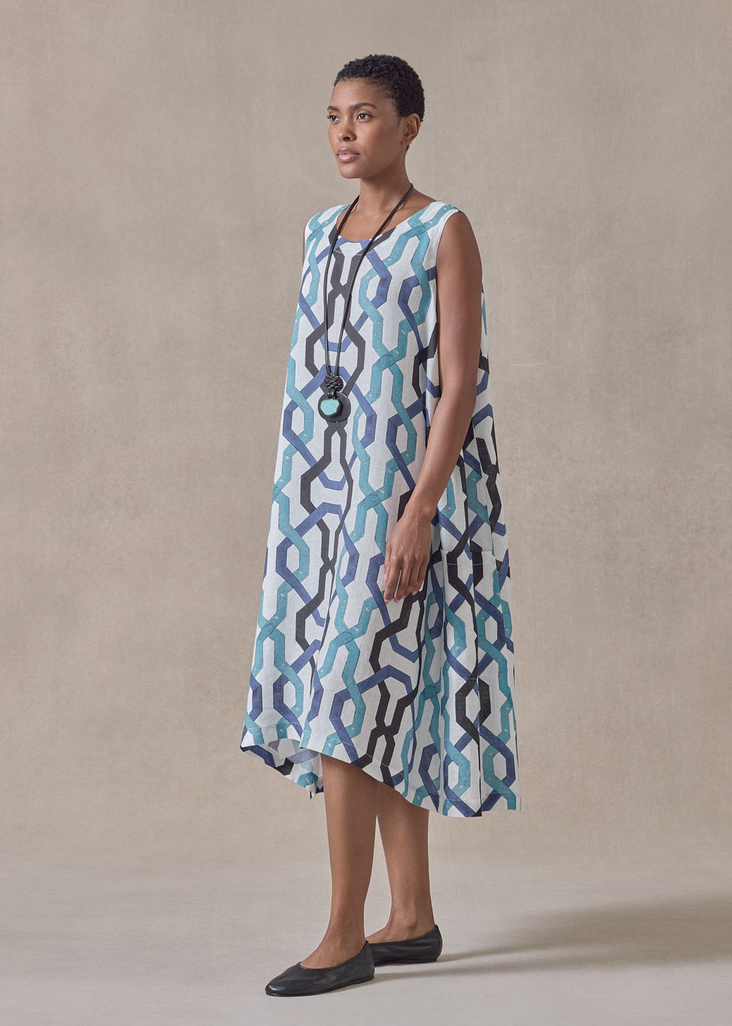 handkerchief linen 3/4 length side pleated sleeveless dress (blues)