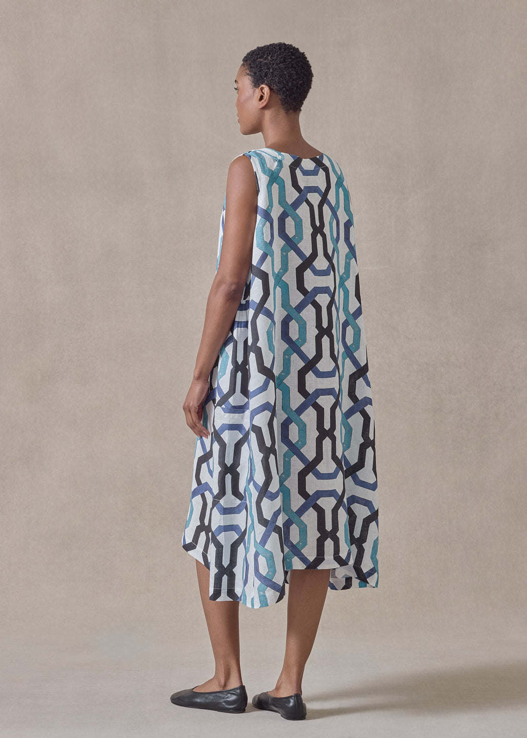 handkerchief linen 3/4 length side pleated sleeveless dress (blues)