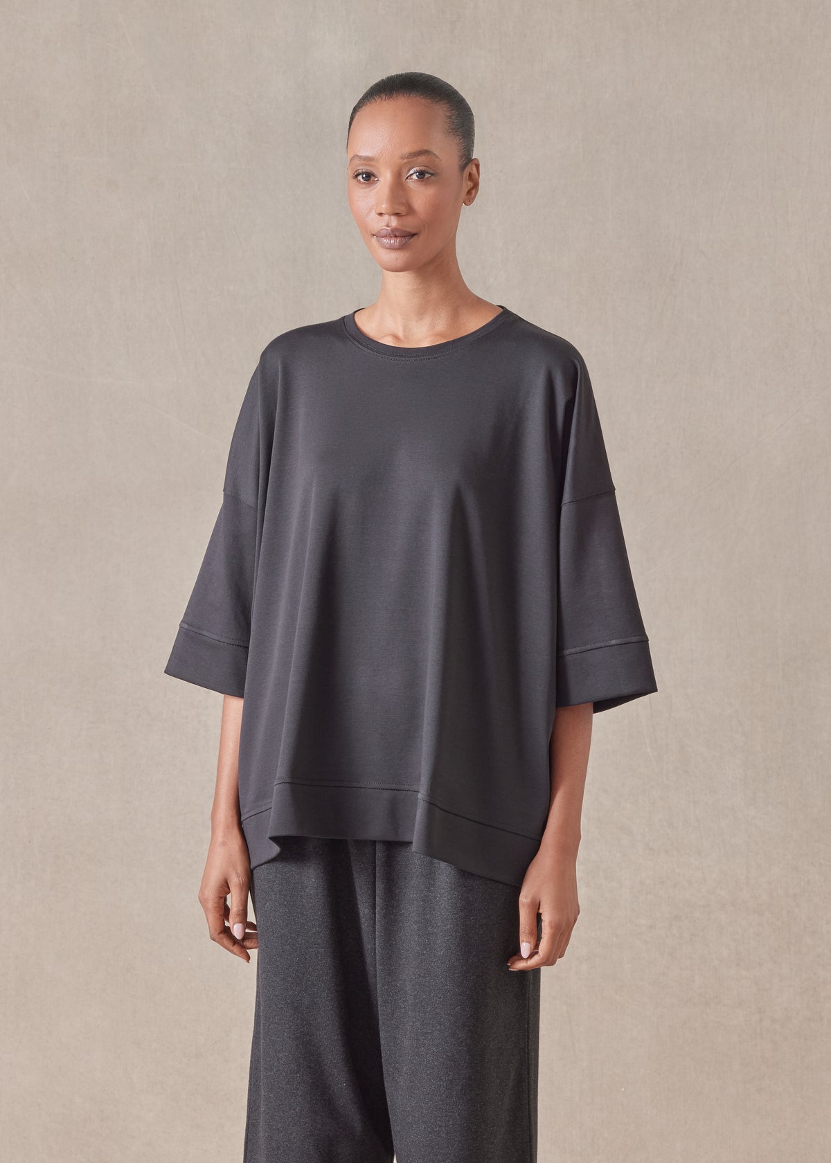 cotton jersey round neck 3/4 sleeve top with hembands - mid plus