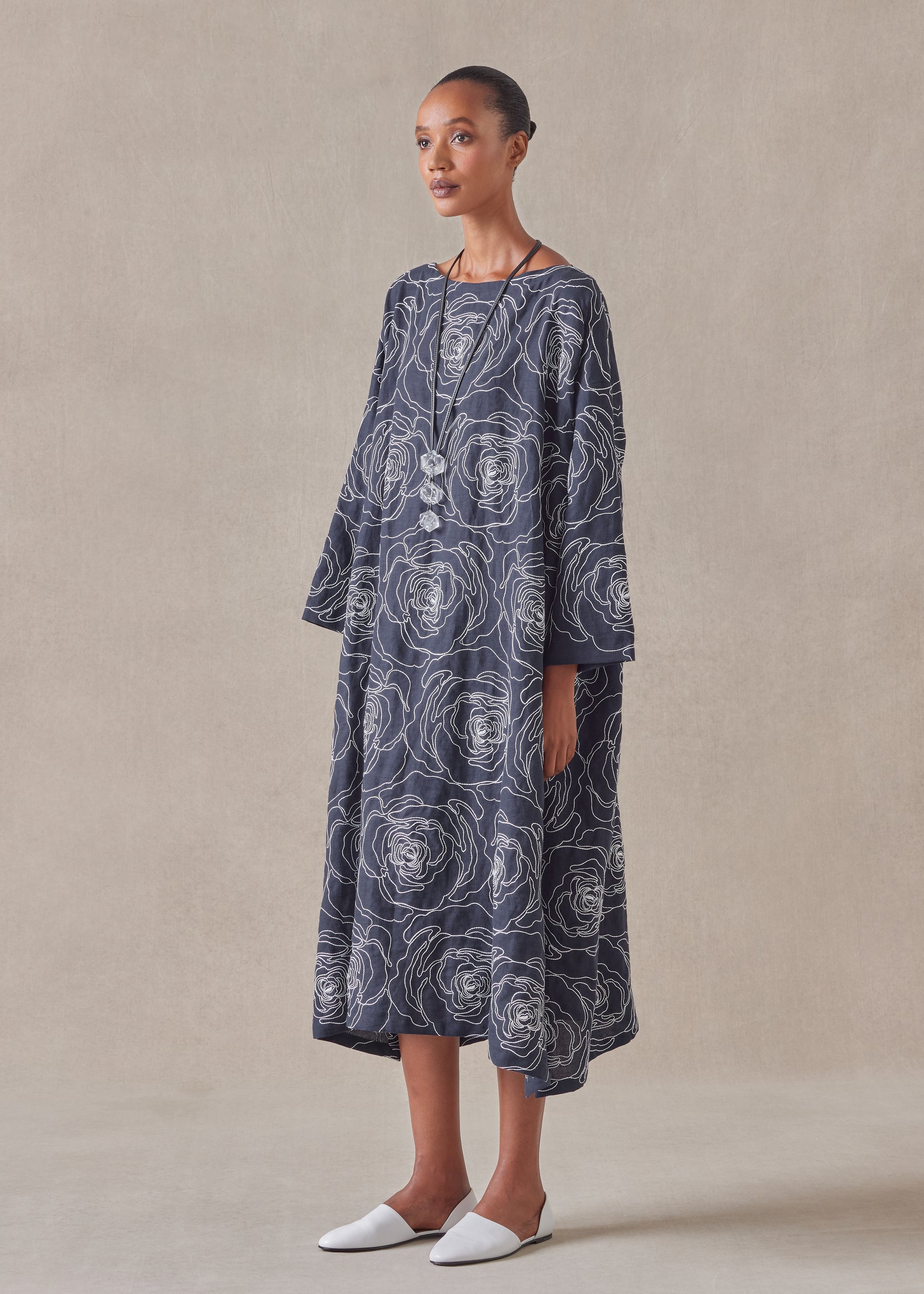 embroidered linen wide a-line scoop neck dress embroidered linen wide a-line scoop neck dress