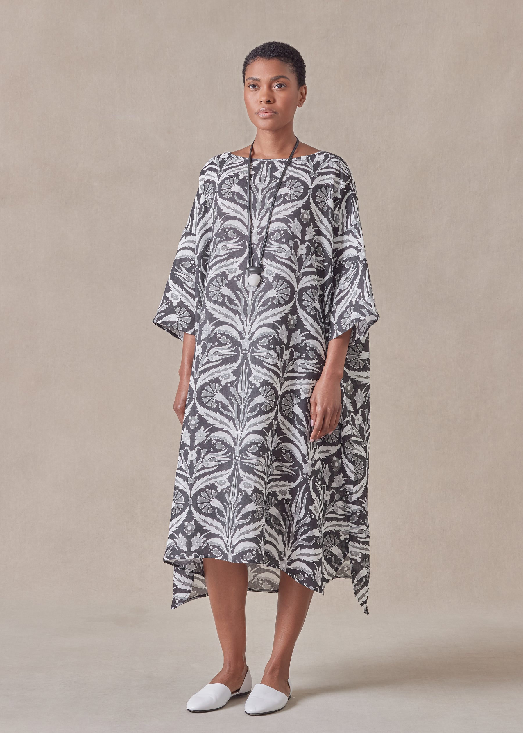 linen sloped shoulder wide a-line short sleeve scoop neck dress linen sloped shoulder wide a-line short sleeve scoop neck dress