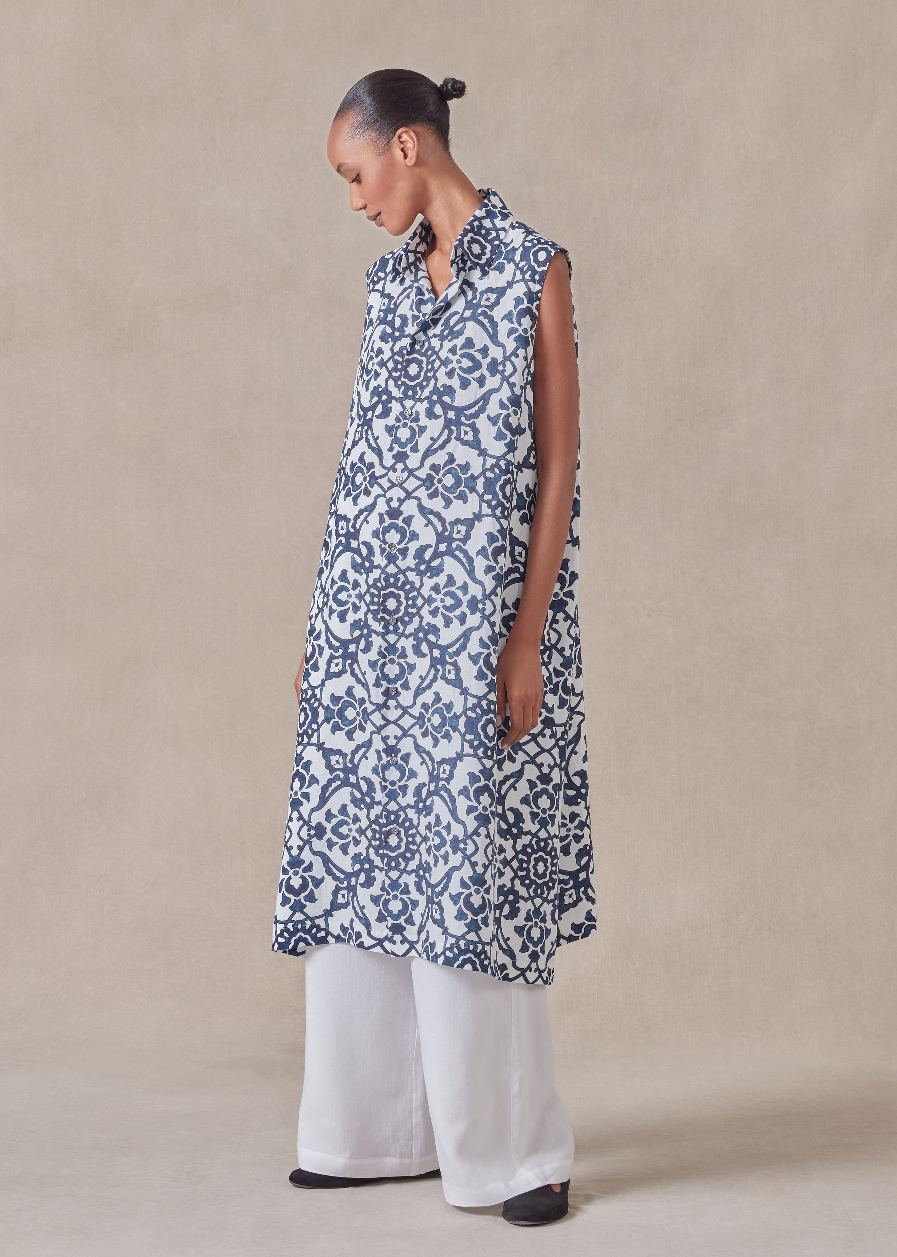 linen slim a-line sleeveless shirt dress with collar linen slim a-line sleeveless shirt dress with collar