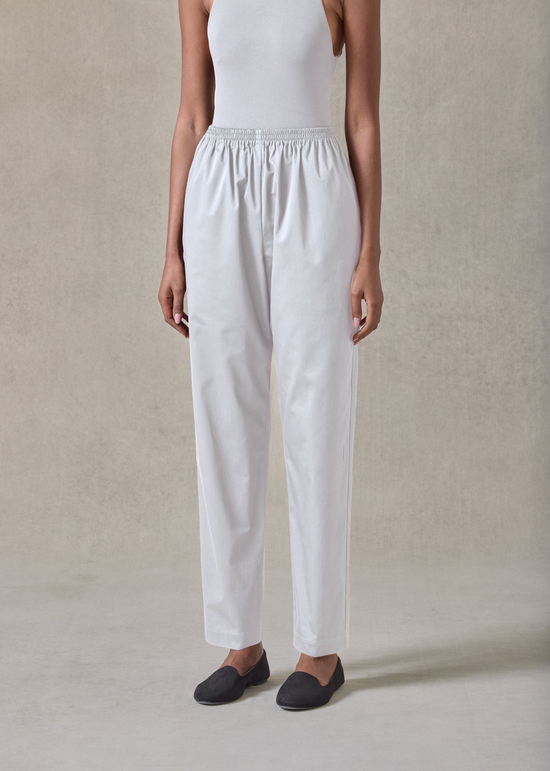 cotton stretch tapered regular trouser (white)