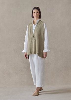 linen cotton mix sleeveless a-line V neck - mid plus (cardamom)