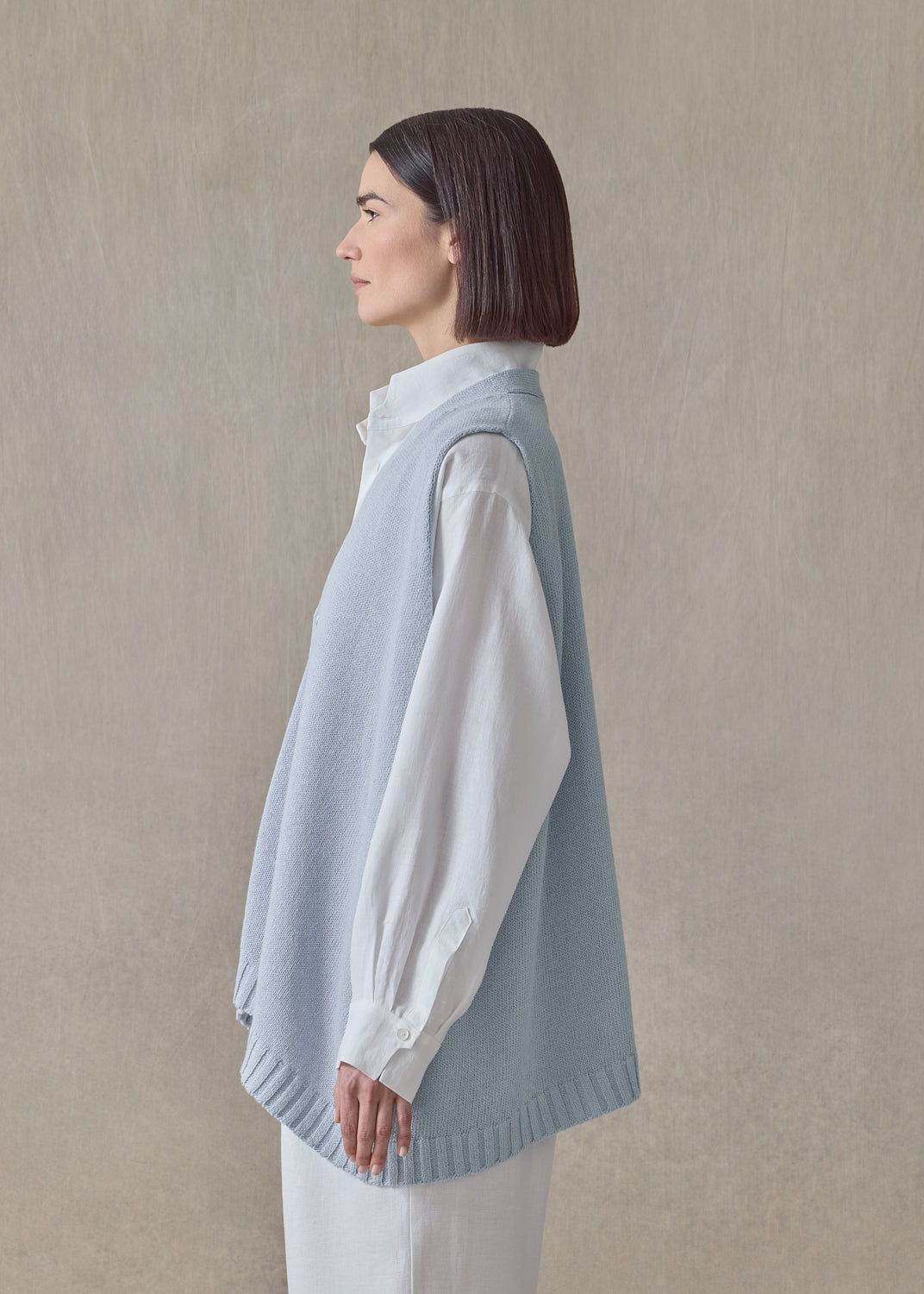 linen cotton a-line sleeveless v neck cardigan - mid plus (bridgertonblue)