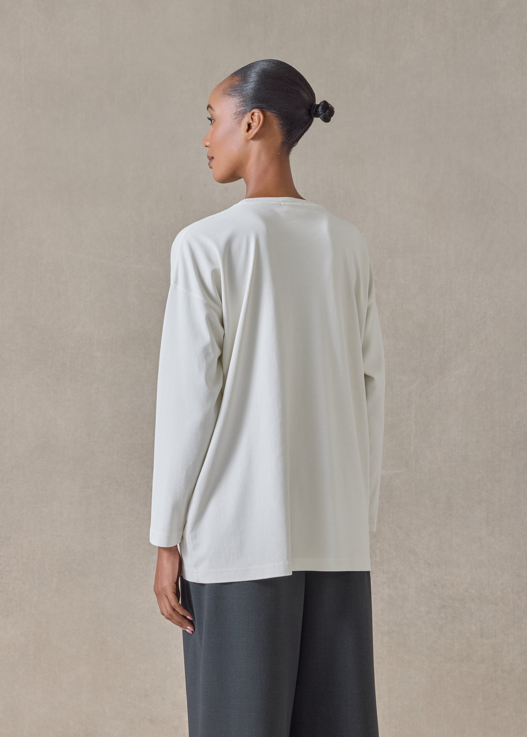 cotton jersey long sleeve smaller round neck - long (oatpale)