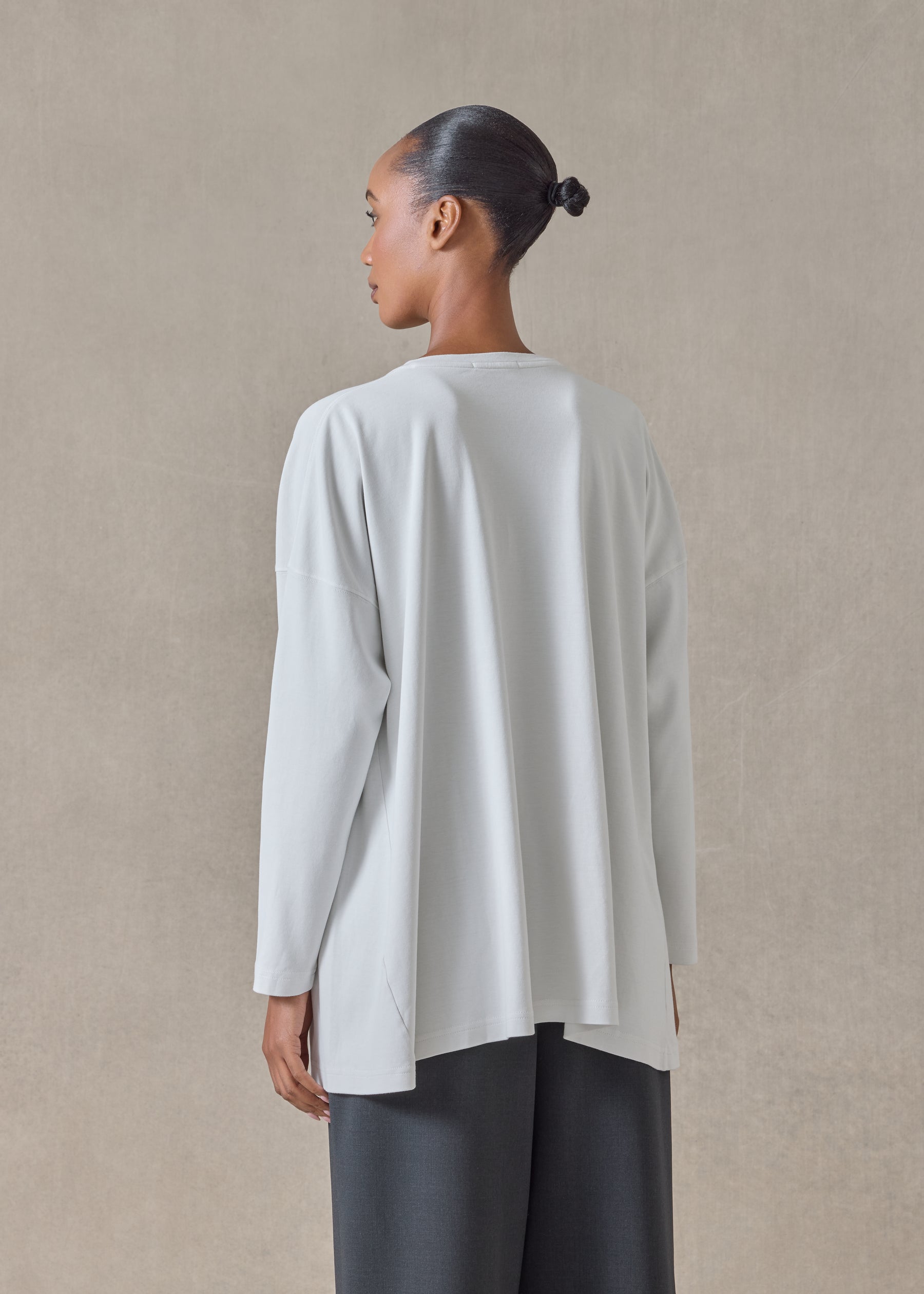 cotton jersey side panelled V neck t-shirt - long (silversoft)