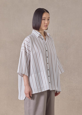 cotton sloped shoulder wide a-line short sleeve shirt with collar - mid plus (greyblue)