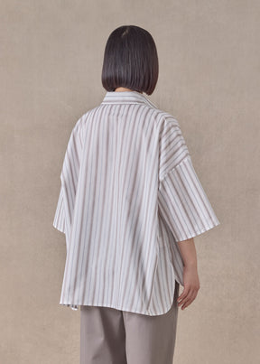 cotton sloped shoulder wide a-line short sleeve shirt with collar - mid plus (greyblue)