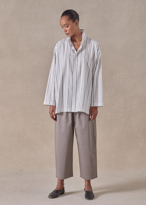 cotton slim a-line shirt with double stand collar and stepped insert - long (greyblue)