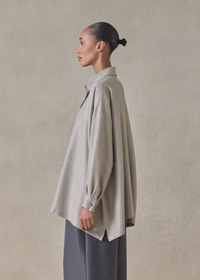 midweight silk plissé wide a-line shirt with collar - long (stone)