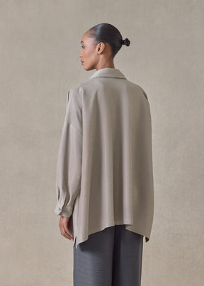 midweight silk plissé wide a-line shirt with collar - long (stone)