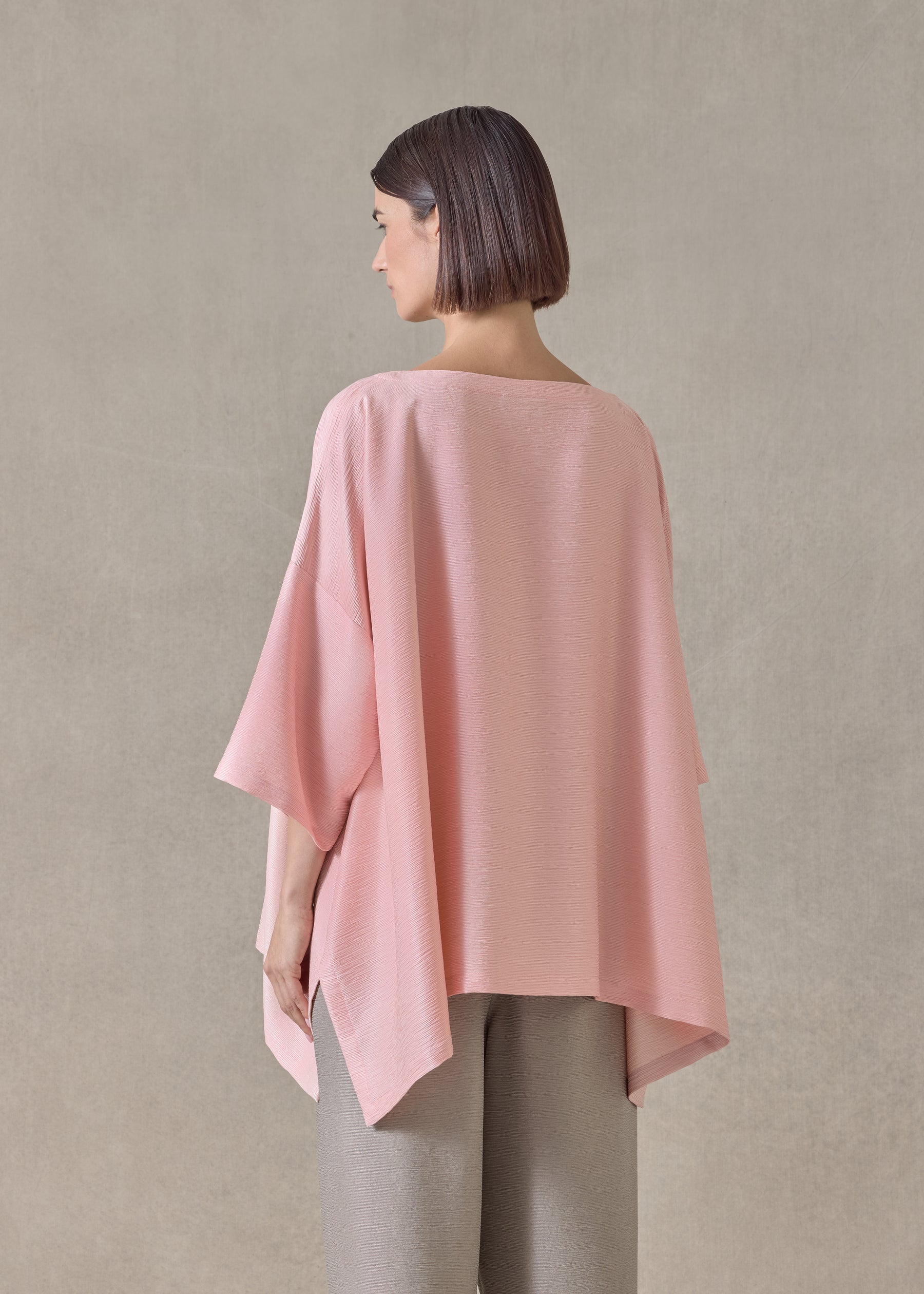midweight silk plissé dps scoop neck top - mid plus (rosepowder)