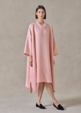 midweight silk plissé scoop neck dress (rosepowder)