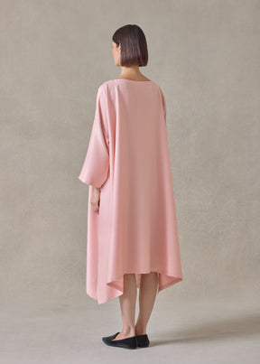 midweight silk plissé scoop neck dress (rosepowder)